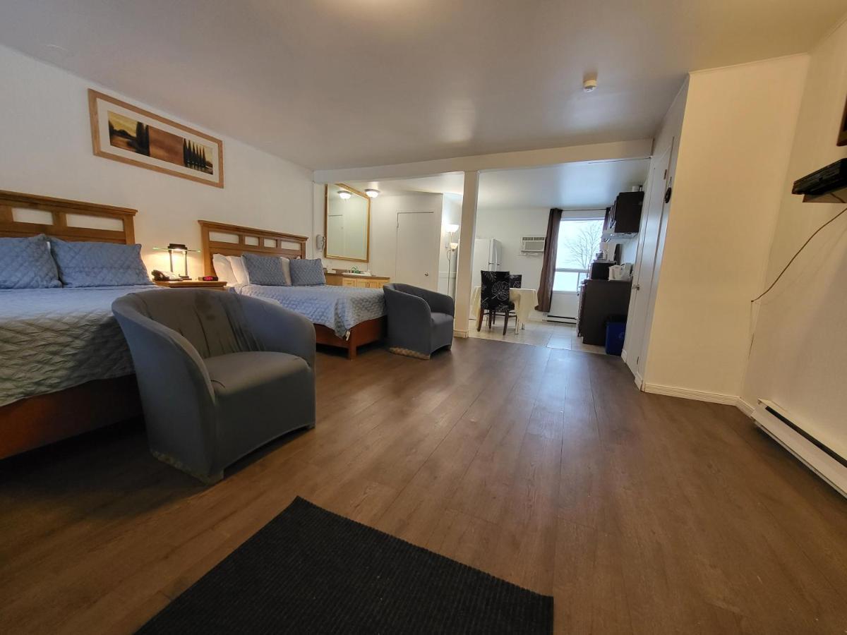 Motel Deblois Sainte-Anne-de-Beaupre Ngoại thất bức ảnh