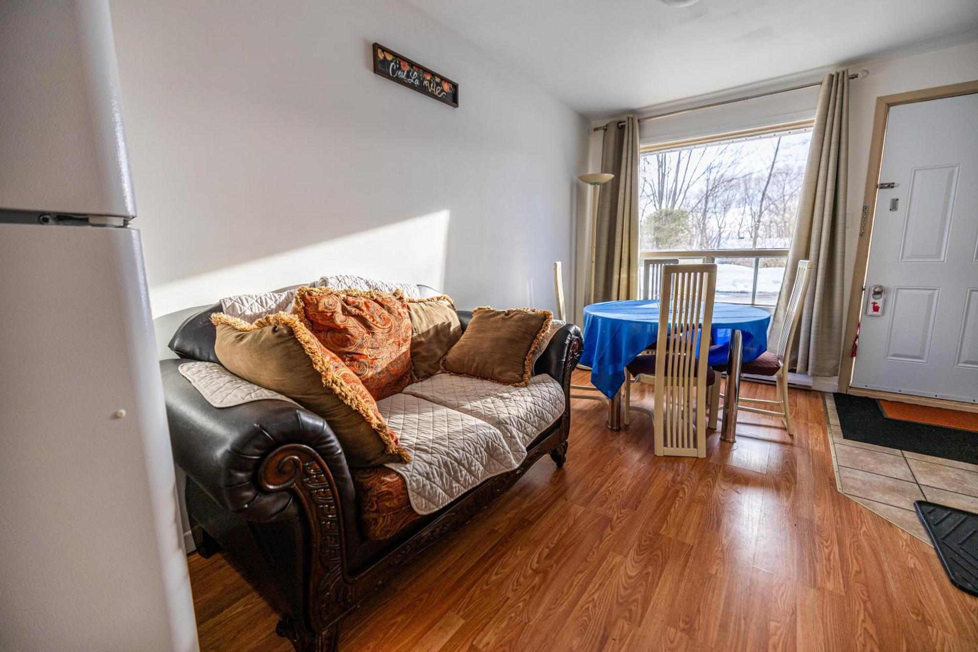 Motel Deblois Sainte-Anne-de-Beaupre Ngoại thất bức ảnh