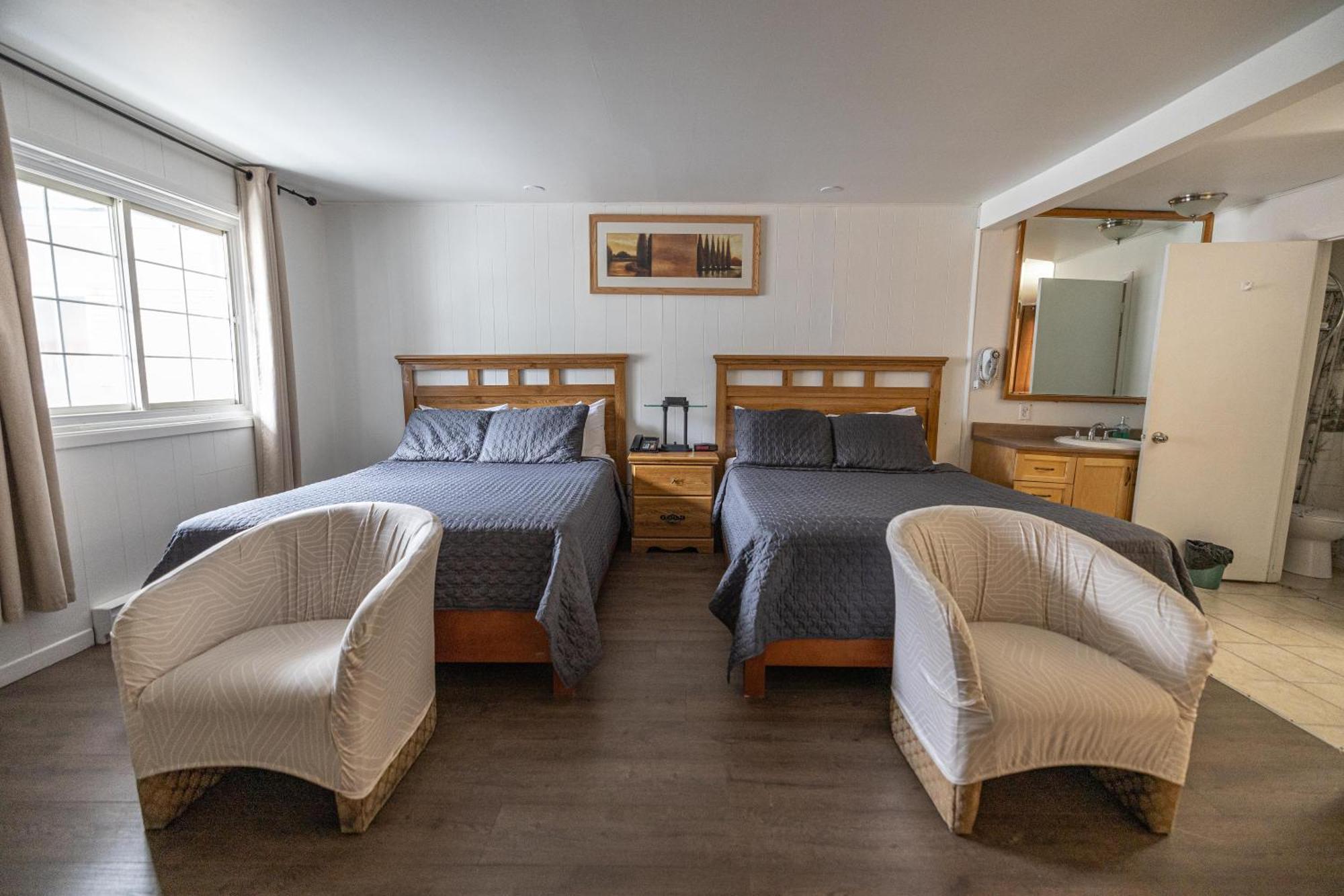 Motel Deblois Sainte-Anne-de-Beaupre Ngoại thất bức ảnh