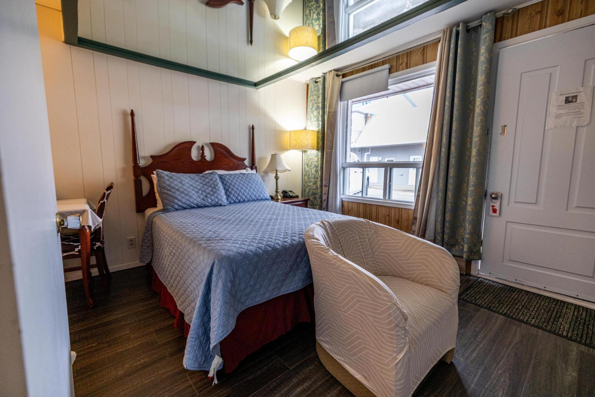 Motel Deblois Sainte-Anne-de-Beaupre Ngoại thất bức ảnh