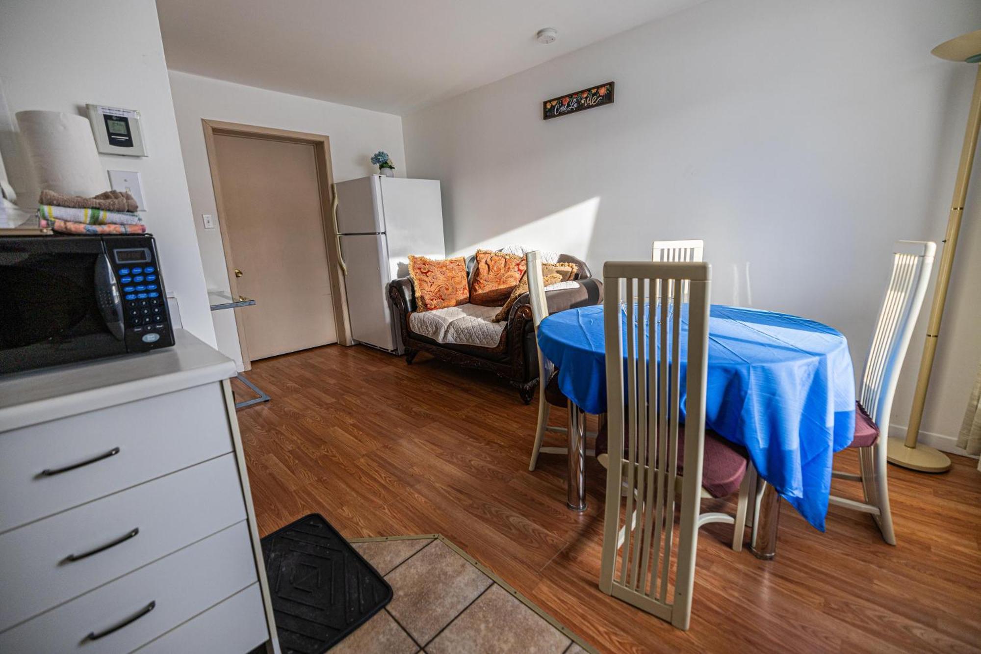 Motel Deblois Sainte-Anne-de-Beaupre Ngoại thất bức ảnh
