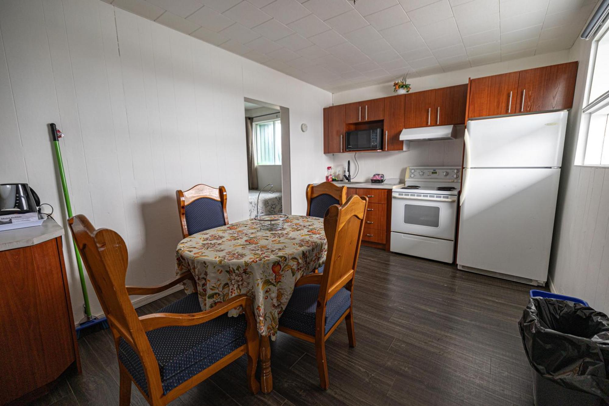 Motel Deblois Sainte-Anne-de-Beaupre Ngoại thất bức ảnh