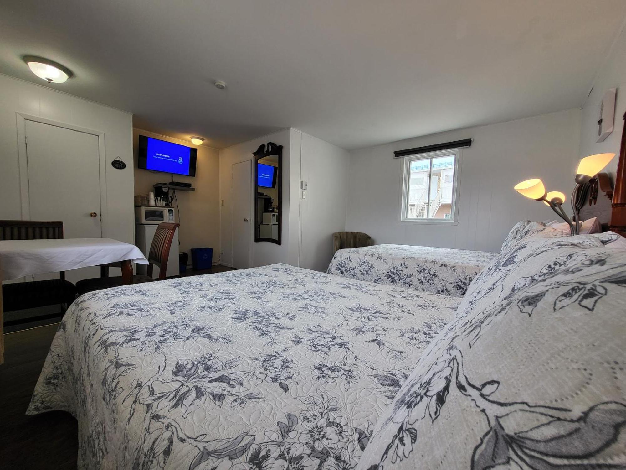 Motel Deblois Sainte-Anne-de-Beaupre Phòng bức ảnh
