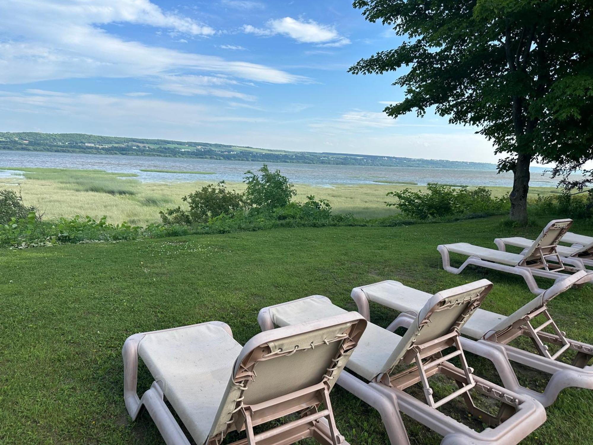 Motel Deblois Sainte-Anne-de-Beaupre Ngoại thất bức ảnh
